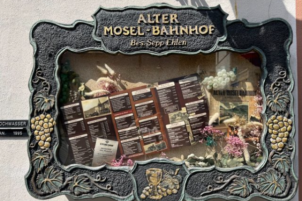 Bild 2 von Alter Moselbahnhof